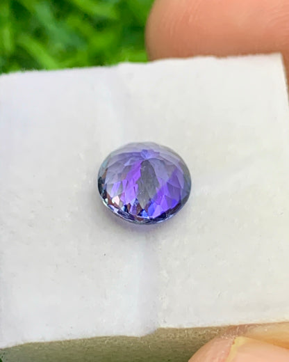 Natural Bi Color Tanzanite 1.94 Carat 7.6x7.6 MM Round Shape Faceted Gemstone