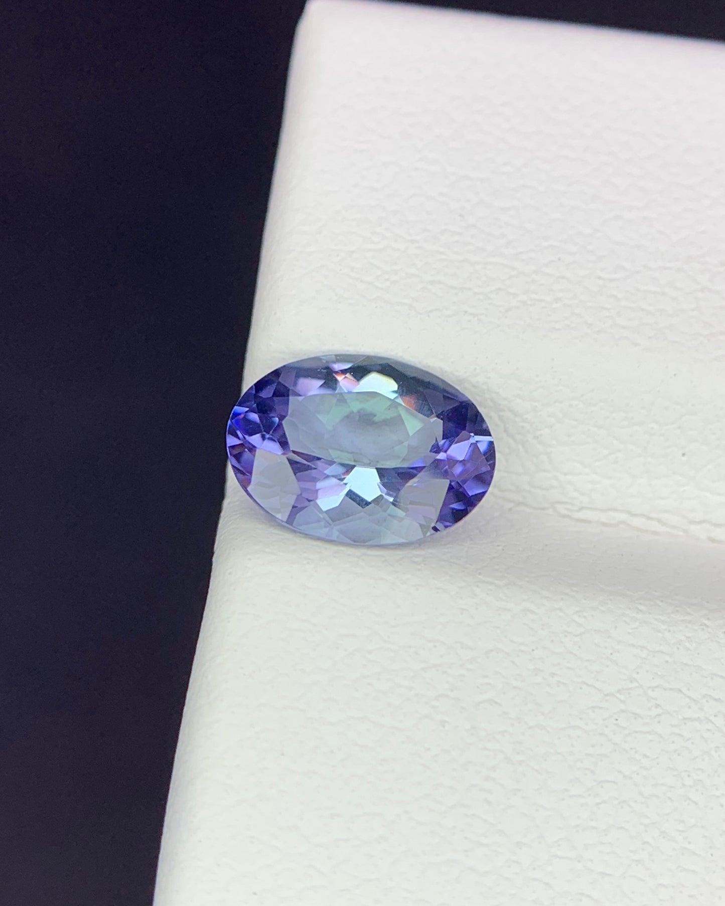 Natural Bi Color Tanzanite 1.46 Carat 8.5x6.5 MM Oval Shape Faceted Gemstone 