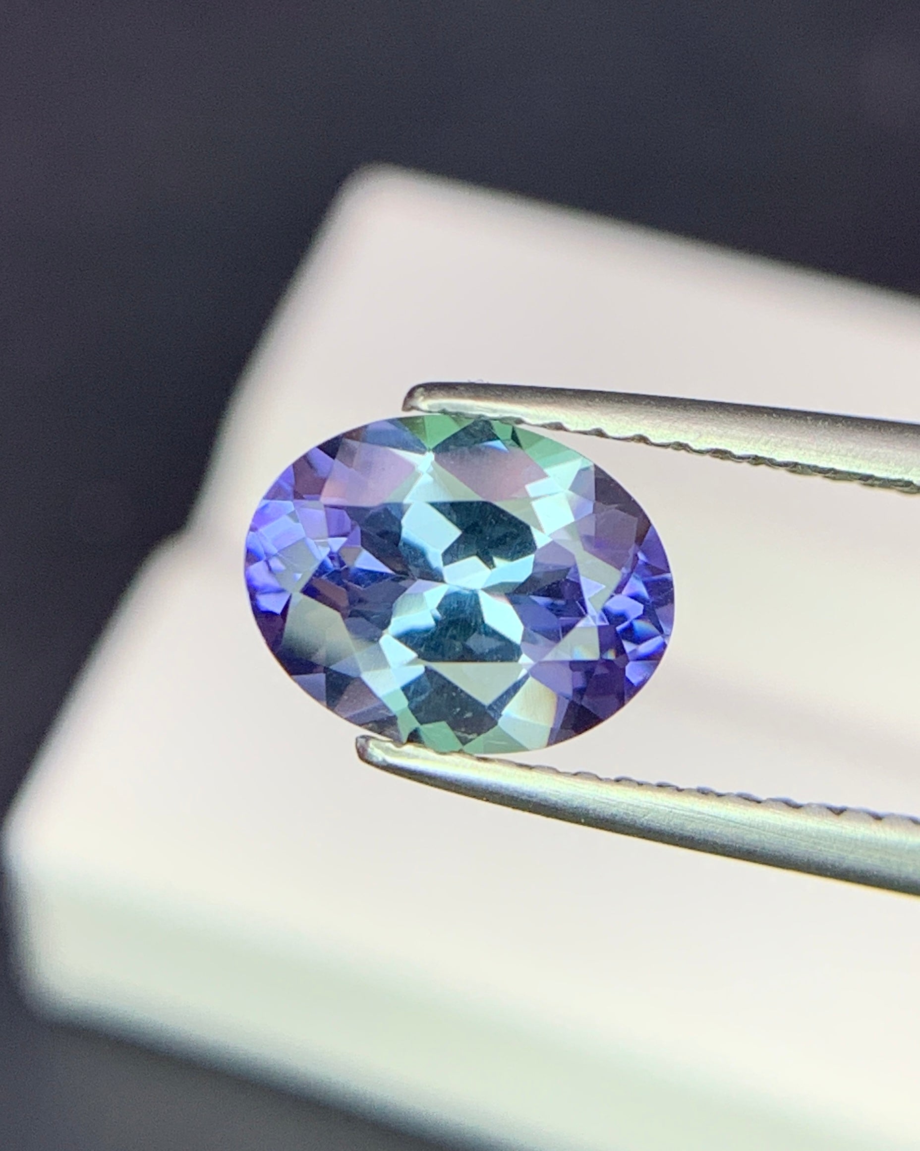 Natural Bi Color Tanzanite 1.46 Carat 8.5x6.5 MM Oval Shape Faceted Gemstone 