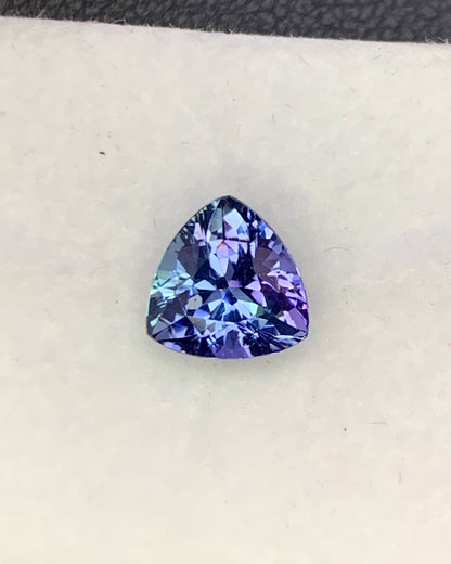 Natural Bi Color Tanzanite 1.72 Carat 7.3x7.3 MM Trillion Shape Faceted Gemstone