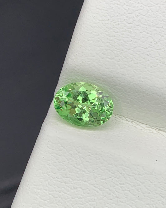 Natural Tsavorite Garnet 0.88 Carat 6.8x4.9 MM Oval Shape Faceted Gemstone