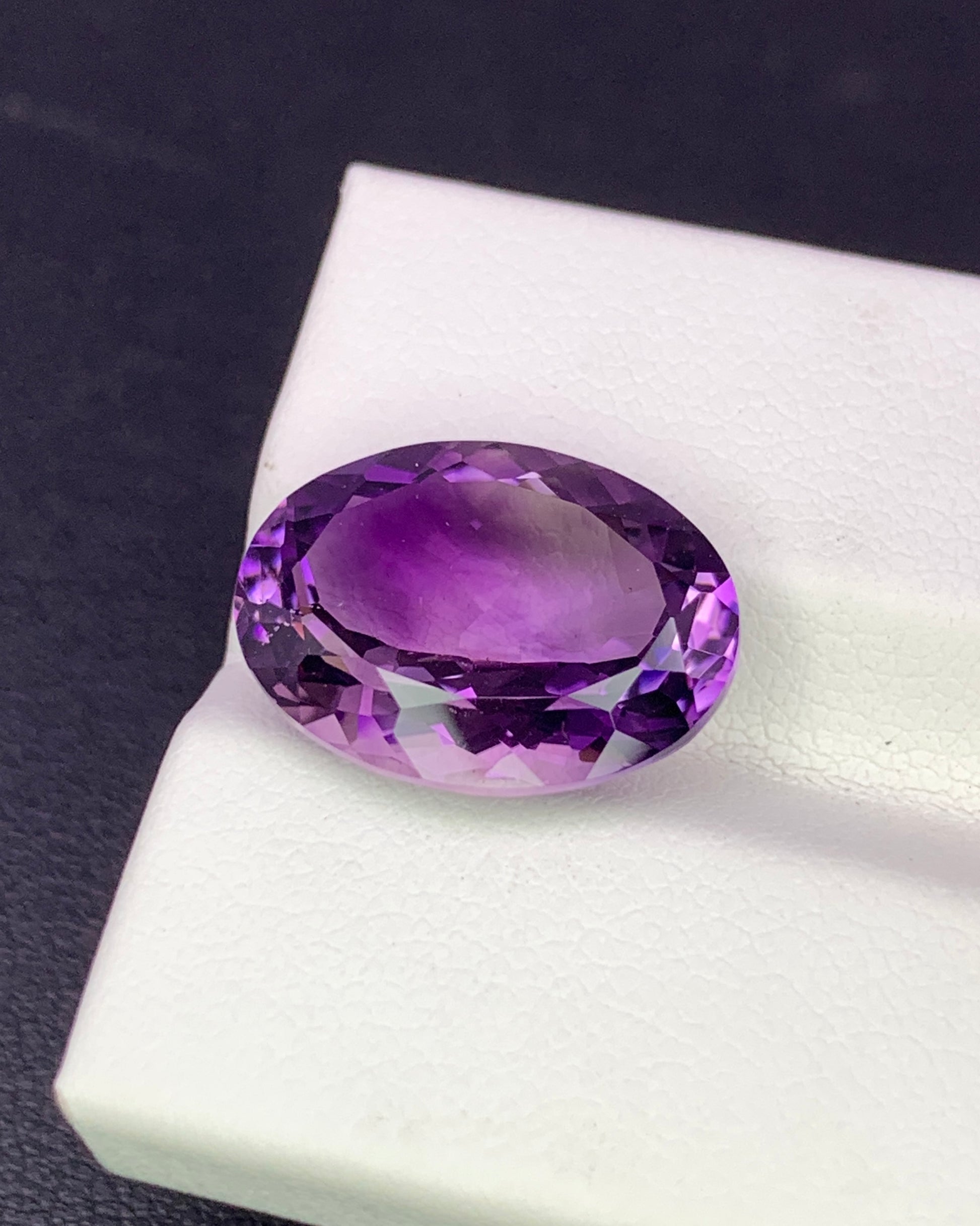 Natural Bi Color Amethyst 8.63 Carat 16x12 MM Oval Shape Faceted Gemstone 