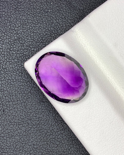 Natural Bi Color Amethyst 8.63 Carat 16x12 MM Oval Shape Faceted Gemstone 