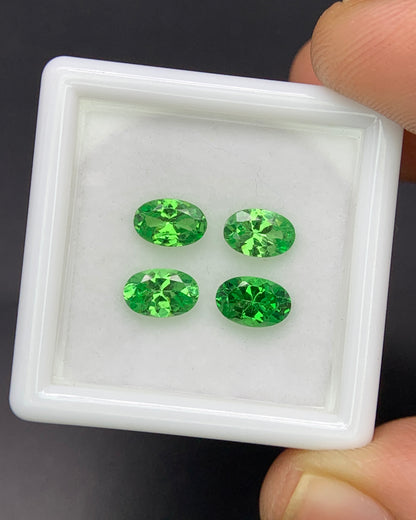 Natural Tsavorite Garnet Lot 2.15 Carat 6x4 MM Oval Shape Faceted Gemstone 4 Piece Lot