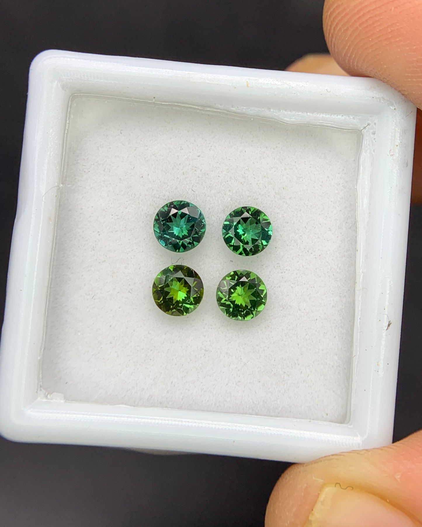 Natural Green Tourmaline Lot 0.95 Carat 4x4 MM Round Shape Faceted Gemstone 4 Piece Lot 