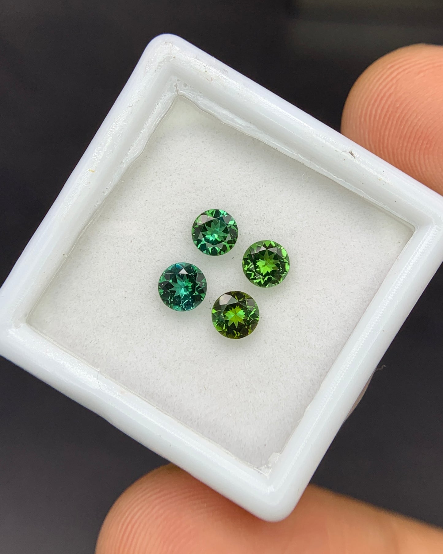 Natural Green Tourmaline Lot 0.95 Carat 4x4 MM Round Shape Faceted Gemstone 4 Piece Lot 