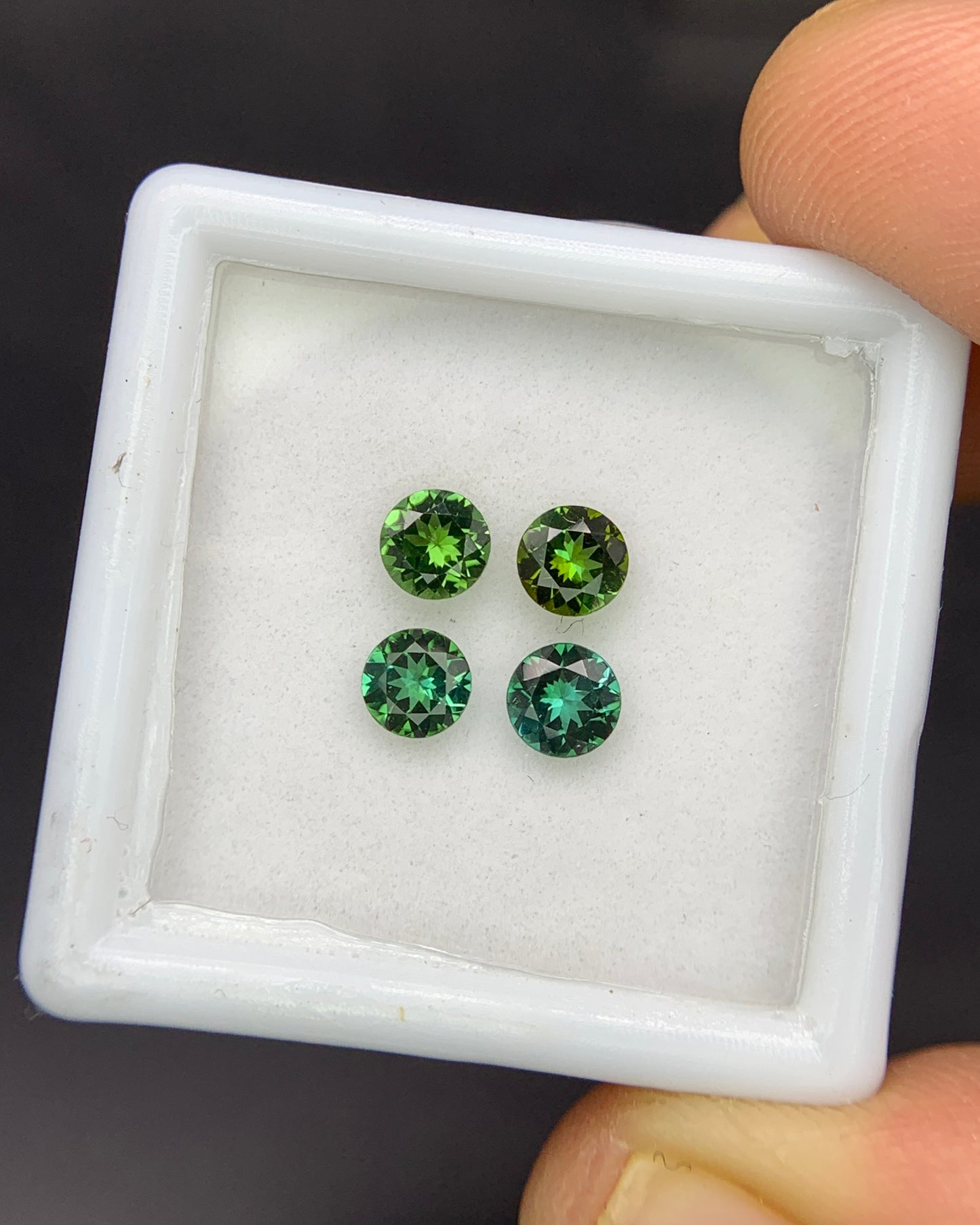 Natural Green Tourmaline Lot 0.95 Carat 4x4 MM Round Shape Faceted Gemstone 4 Piece Lot 