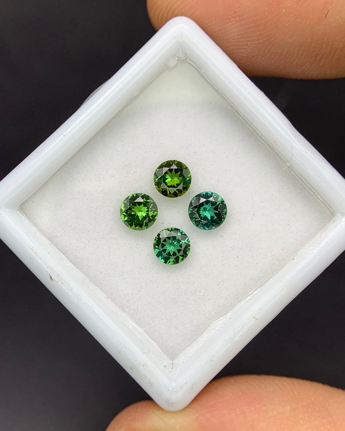 Natural Green Tourmaline Lot 0.95 Carat 4x4 MM Round Shape Faceted Gemstone 4 Piece Lot 