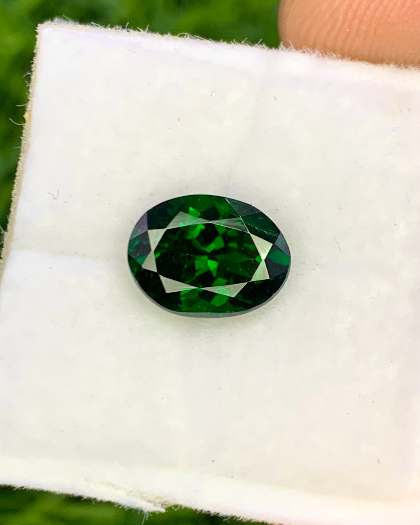 Natural Tsavorite 2.03 Carat 9x6.9 MM Oval shape Faceted Gemstone