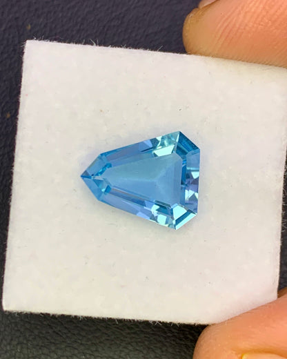 Natural Santa Maria Aquamarine 1.85 Carat 11x9.2 MM Fancy Shape Faceted Gemstone