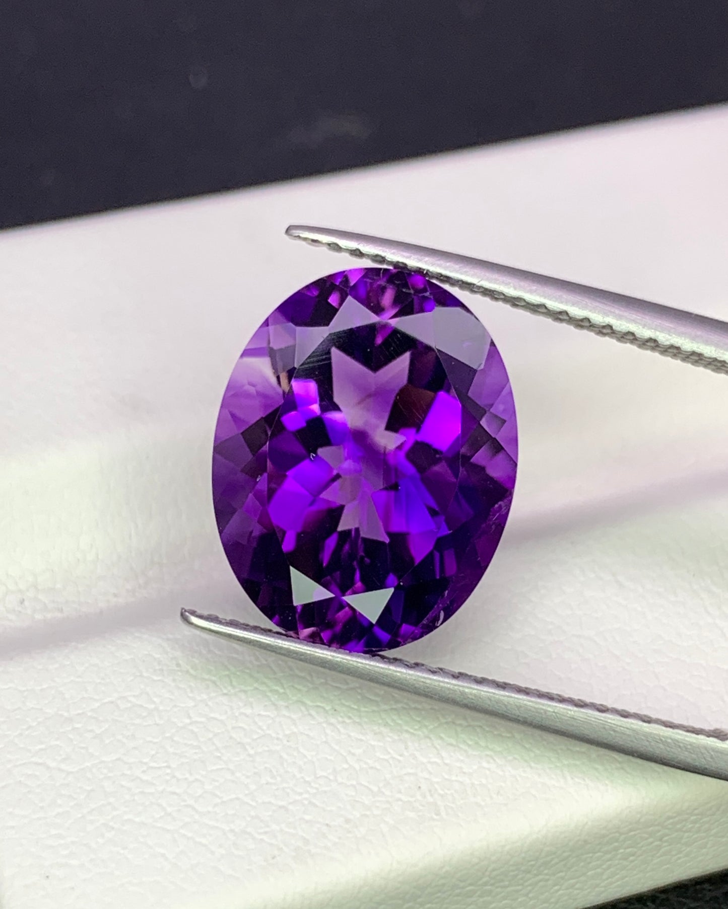 Natural Bi Color Amethyst 6.92 Carat 14.7x11.5 MM Oval Shape Faceted Gemstone 