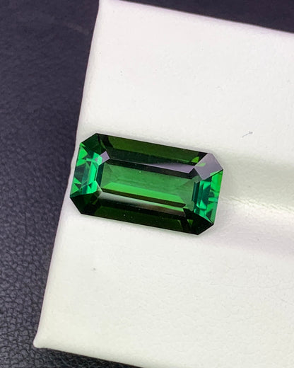 Natural Flawless Green Tourmaline 5.26 Carat 14.5x8.2 MM Octagon Shape Faceted Gemstone