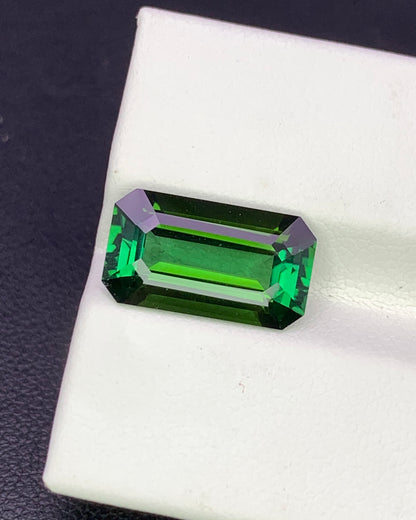 Natural Flawless Green Tourmaline 5.26 Carat 14.5x8.2 MM Octagon Shape Faceted Gemstone