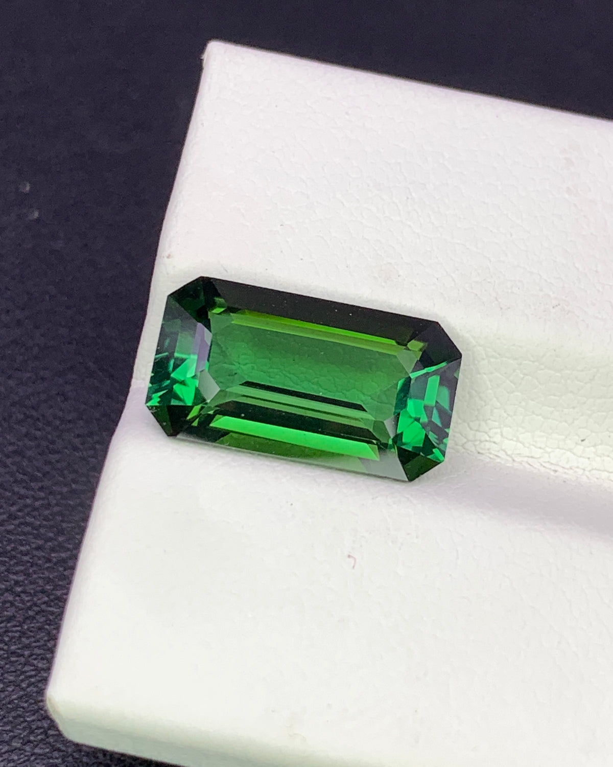 Natural Flawless Green Tourmaline 5.26 Carat 14.5x8.2 MM Octagon Shape Faceted Gemstone