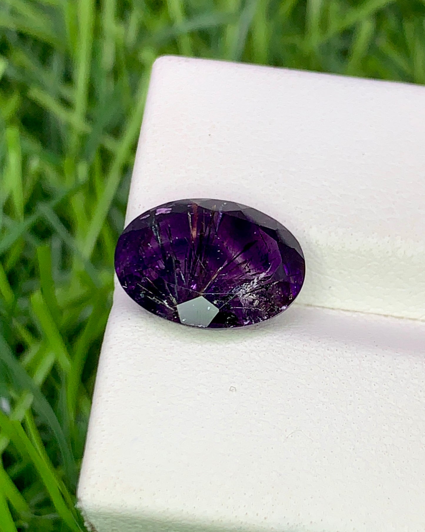 Natural Super Seven 3.95 Carat 12.6x9.3 MM Oval Shape Faceted Gemstone with 7 Crystals Healing Stone Seven Chakra Melody Stone