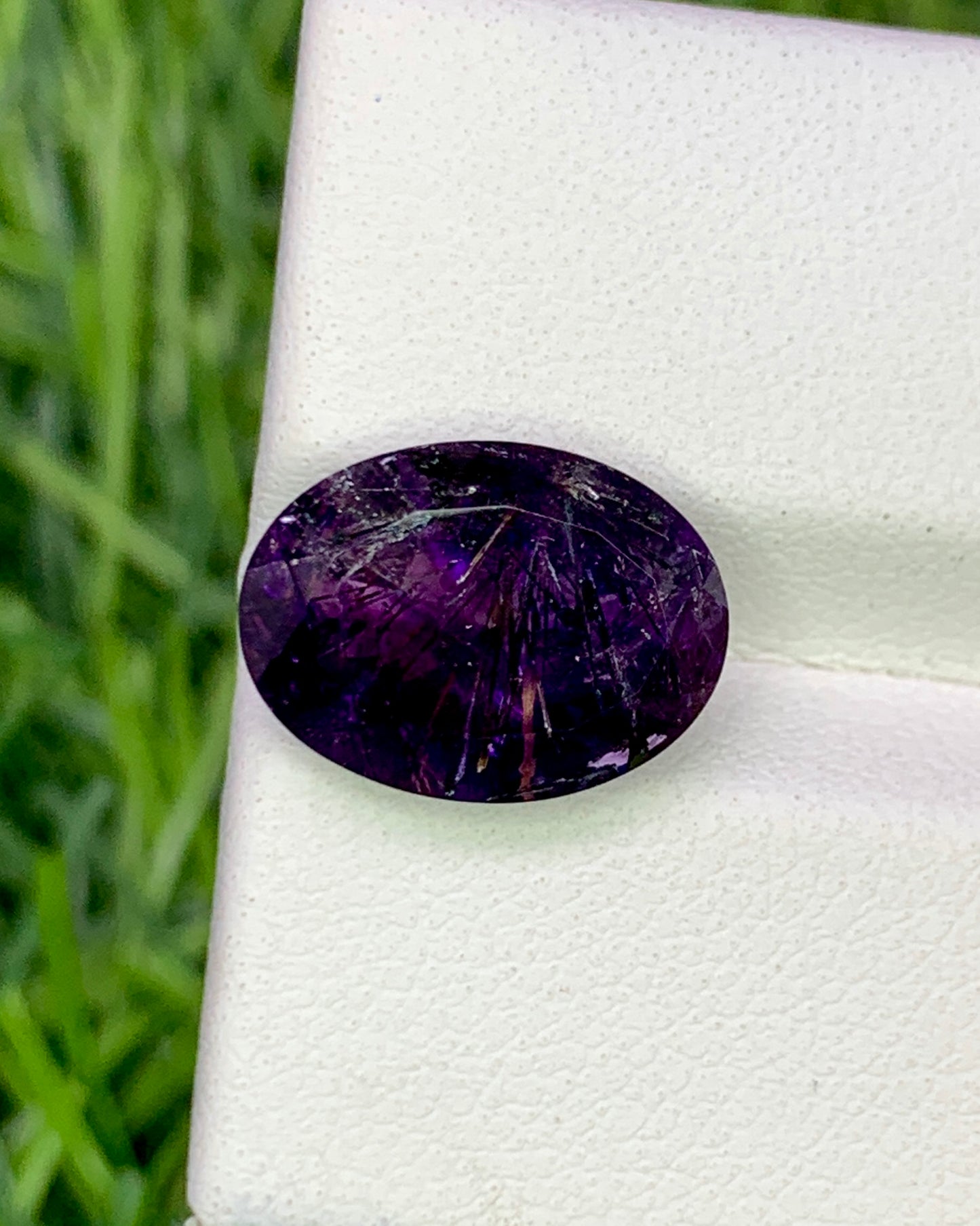 Natural Super Seven 3.95 Carat 12.6x9.3 MM Oval Shape Faceted Gemstone with 7 Crystals Healing Stone Seven Chakra Melody Stone