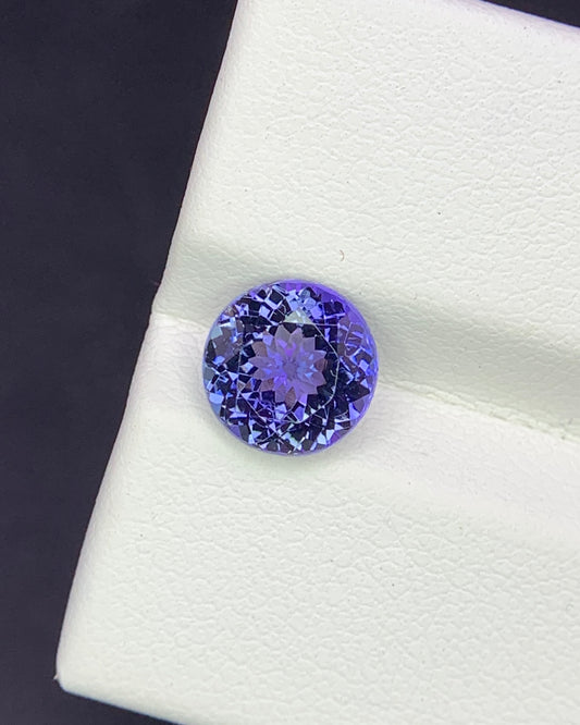 Natural Bi Color Tanzanite 1.94 Carat 7.6x7.6 MM Round Shape Faceted Gemstone
