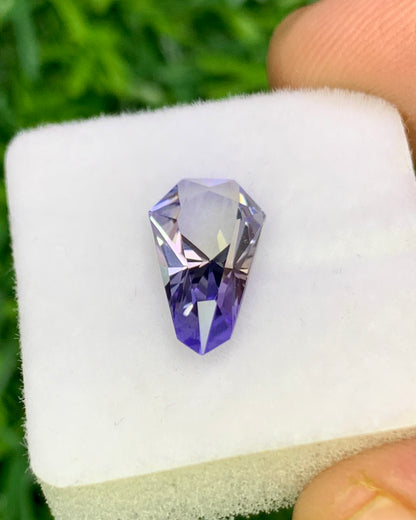 Natural Bi Color Tanzanite 1.76 Carat 11.8x7.6 MM Fancy Shape Faceted Gemstone