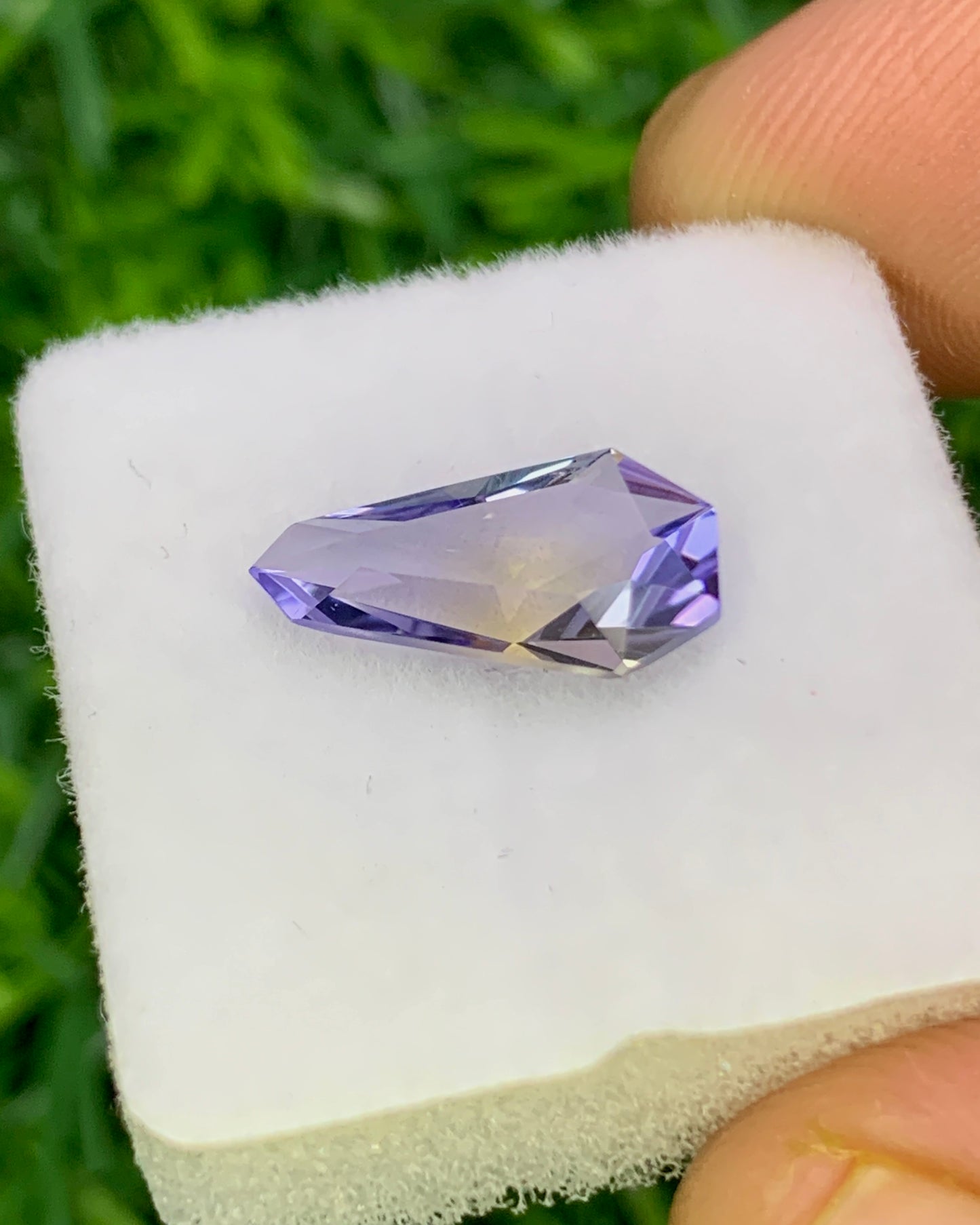 Natural Bi Color Tanzanite 1.76 Carat 11.8x7.6 MM Fancy Shape Faceted Gemstone