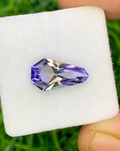 Natural Bi Color Tanzanite 1.76 Carat 11.8x7.6 MM Fancy Shape Faceted Gemstone