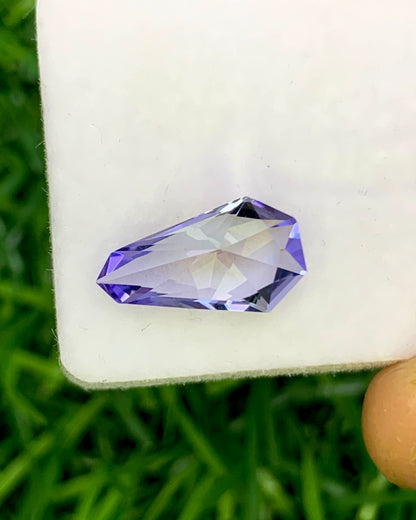 Natural Bi Color Tanzanite 1.76 Carat 11.8x7.6 MM Fancy Shape Faceted Gemstone