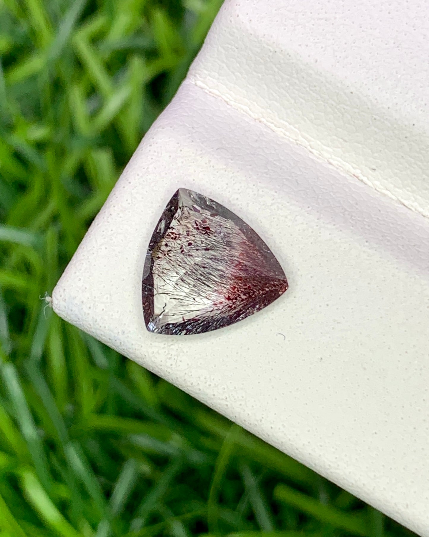 Natural Super Seven 1.48 Carat 8.1x8.1 MM Trillion Shape Faceted Gemstone with 7 Crystals Healing Stone Seven Chakra Melody Stone