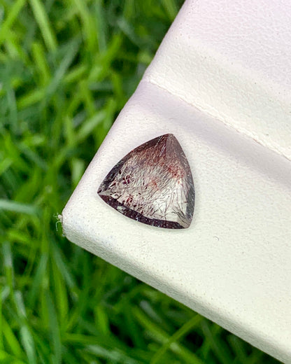 Natural Super Seven 1.48 Carat 8.1x8.1 MM Trillion Shape Faceted Gemstone with 7 Crystals Healing Stone Seven Chakra Melody Stone
