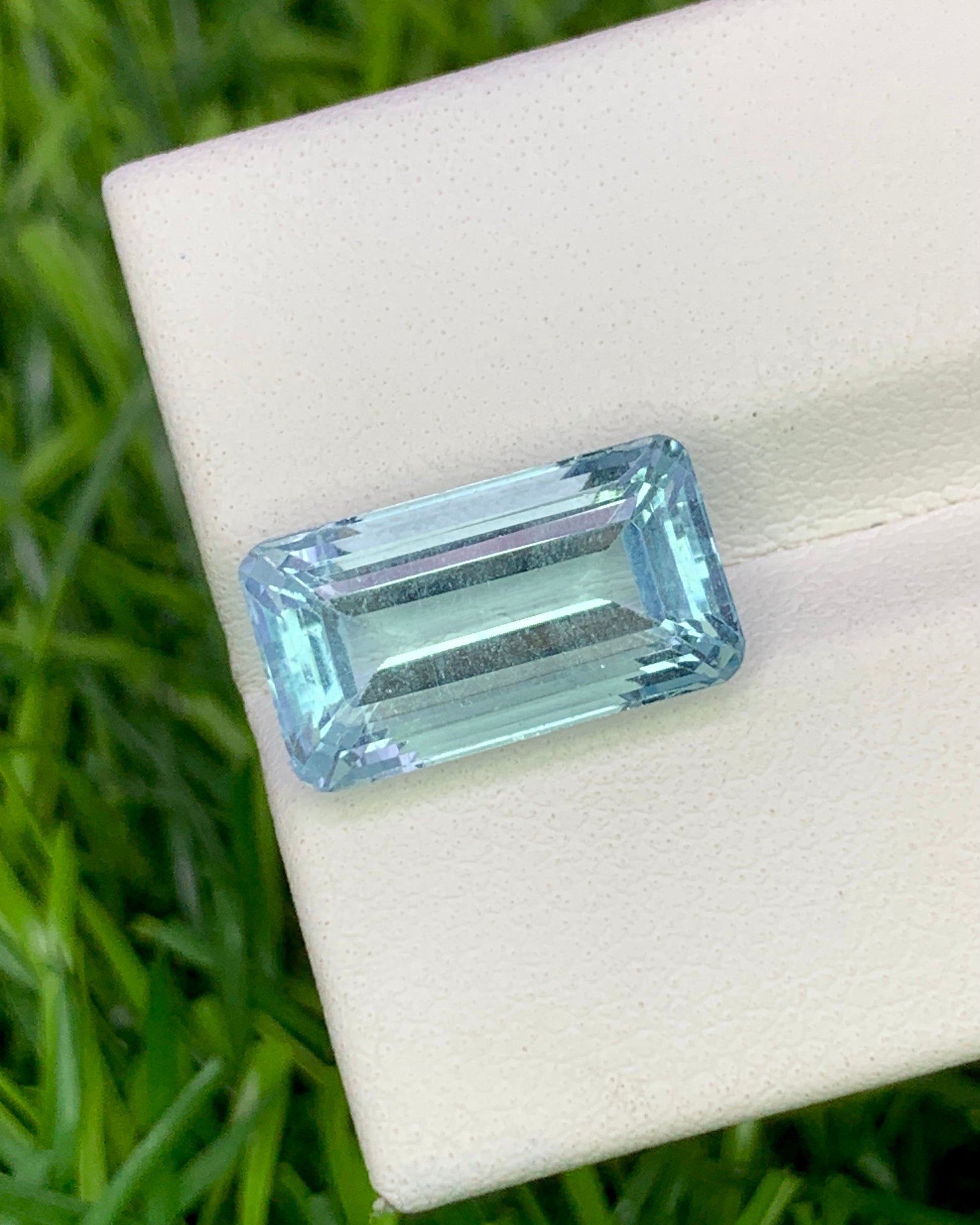 Natural Aquamarine 5.50 Carat 14.1x7.8 MM Octagon Shape Faceted Gemstone 