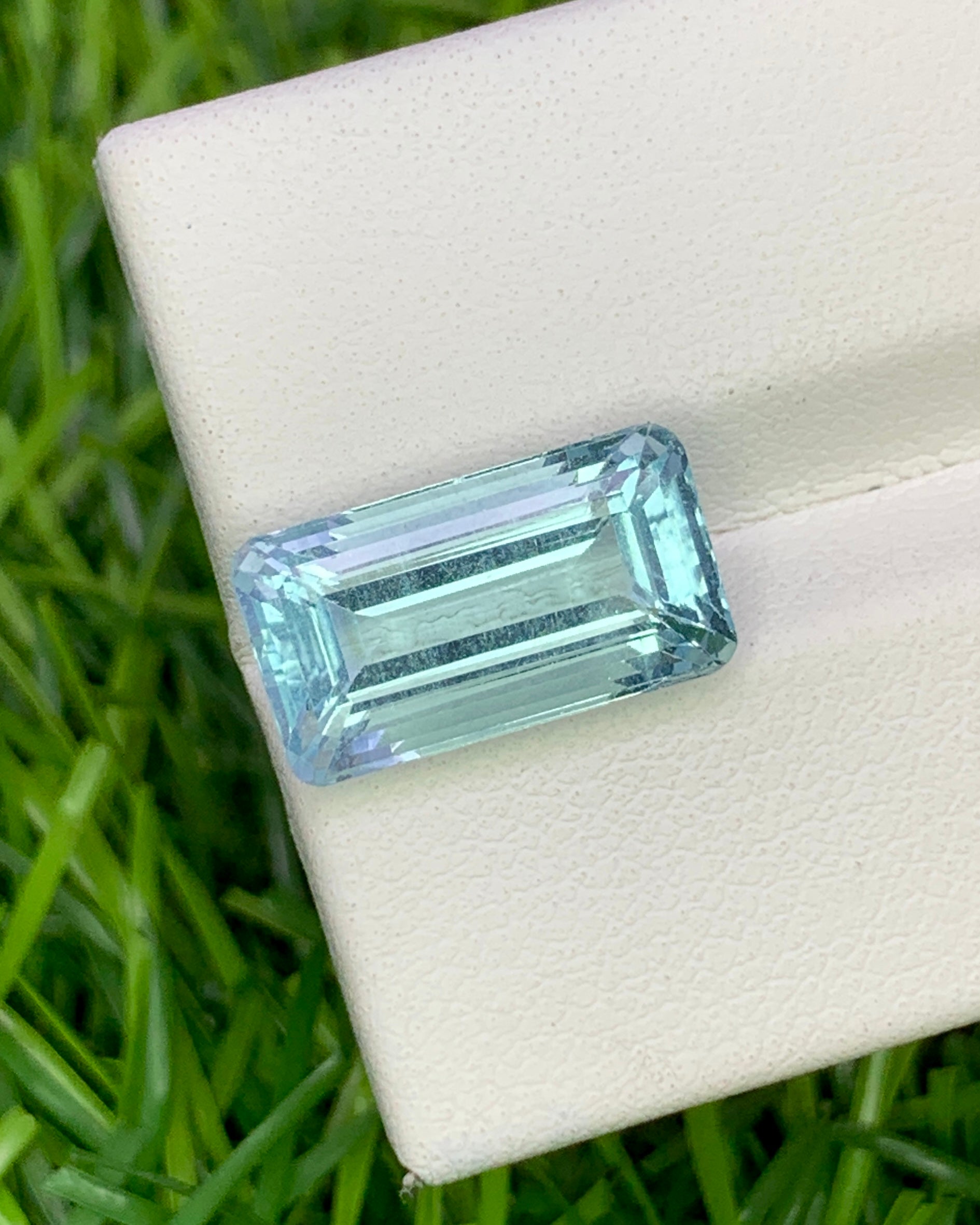 Natural Aquamarine 5.50 Carat 14.1x7.8 MM Octagon Shape Faceted Gemstone 