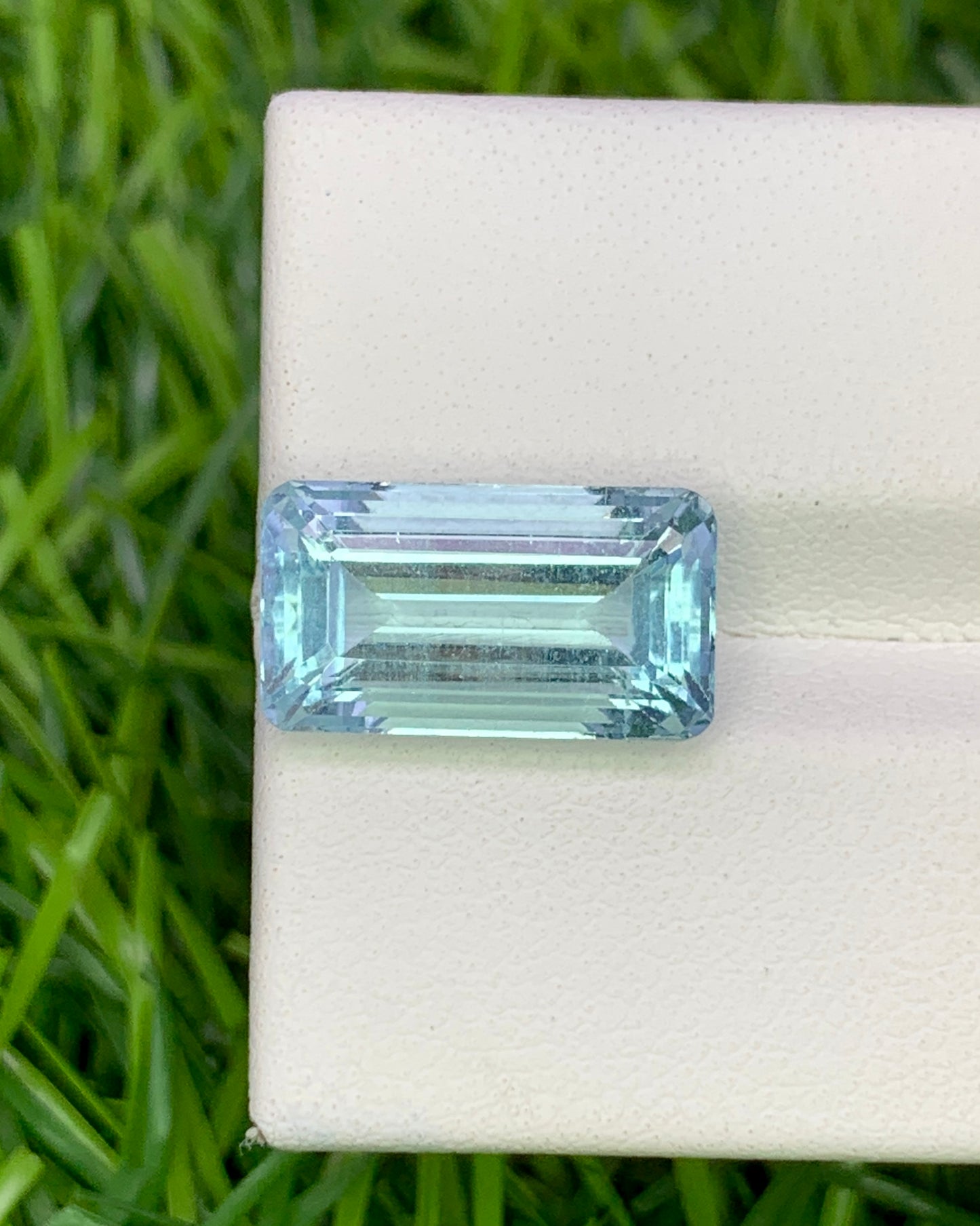 Natural Aquamarine 5.50 Carat 14.1x7.8 MM Octagon Shape Faceted Gemstone 