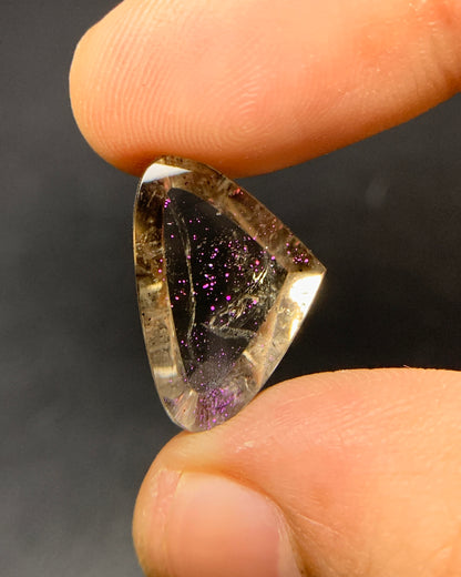 Natural Rare Pink Fire Quartz 8.73 Carat 18.2x12.7 MM Heart Shape Covellite Quartz Gemstone from Brazil
