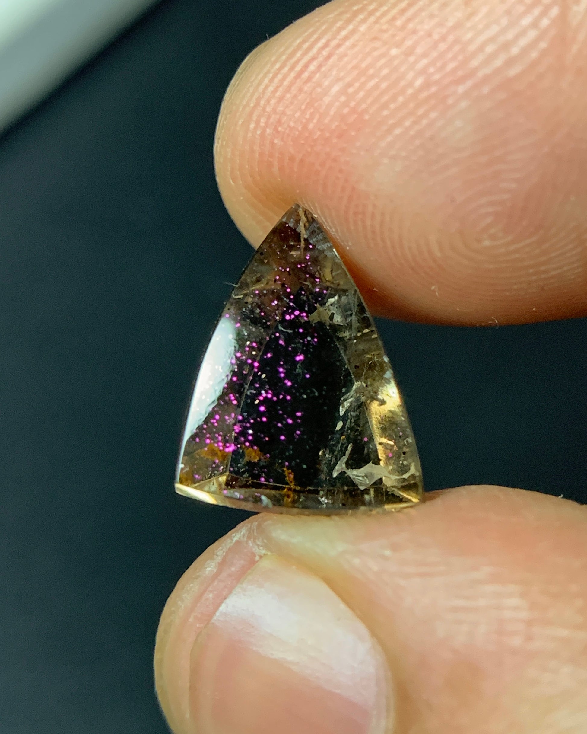 Natural Rare Pink Fire Quartz 4.12 Carat 12.1x9.2 MM Freeform Shape Covellite Quartz Gemstone from Brazil