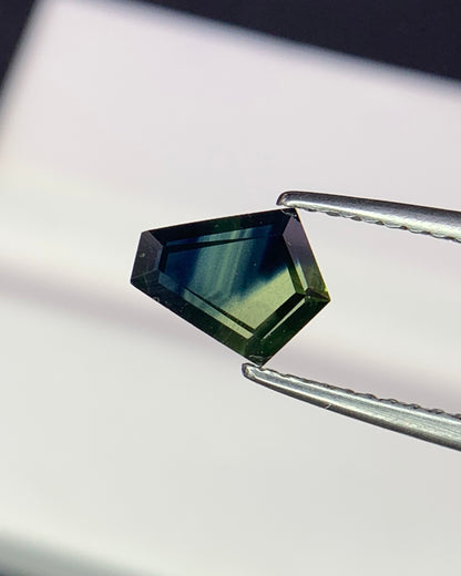 Natural Parti Sapphire 0.90 Carat 7.4x6 MM Fancy Shape Faceted Gemstone 