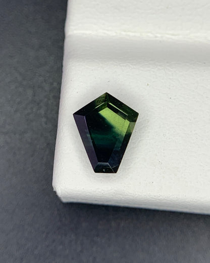 Natural Parti Sapphire 0.90 Carat 7.4x6 MM Fancy Shape Faceted Gemstone 