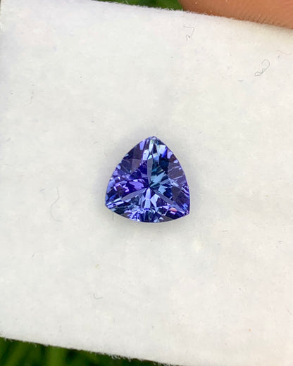 Natural Bi Color Tanzanite 0.92 Carat 6.3x6.3 MM Trillion Shape Faceted Gemstone