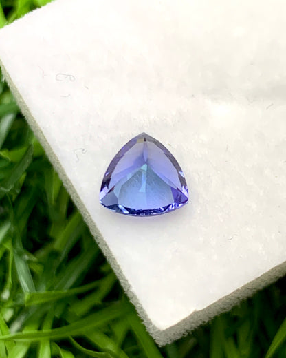 Natural Bi Color Tanzanite 0.92 Carat 6.3x6.3 MM Trillion Shape Faceted Gemstone