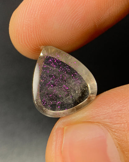 Natural Rare Pink Fire Quartz 4.93 Carat 14x12 MM Heart Shape Covellite Quartz Gemstone from Brazil