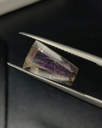 Natural Rare Pink Fire Quartz 3.78 Carat 13.2x8.2 MM Freeform Shape Covellite Quartz Gemstone from Brazil 
