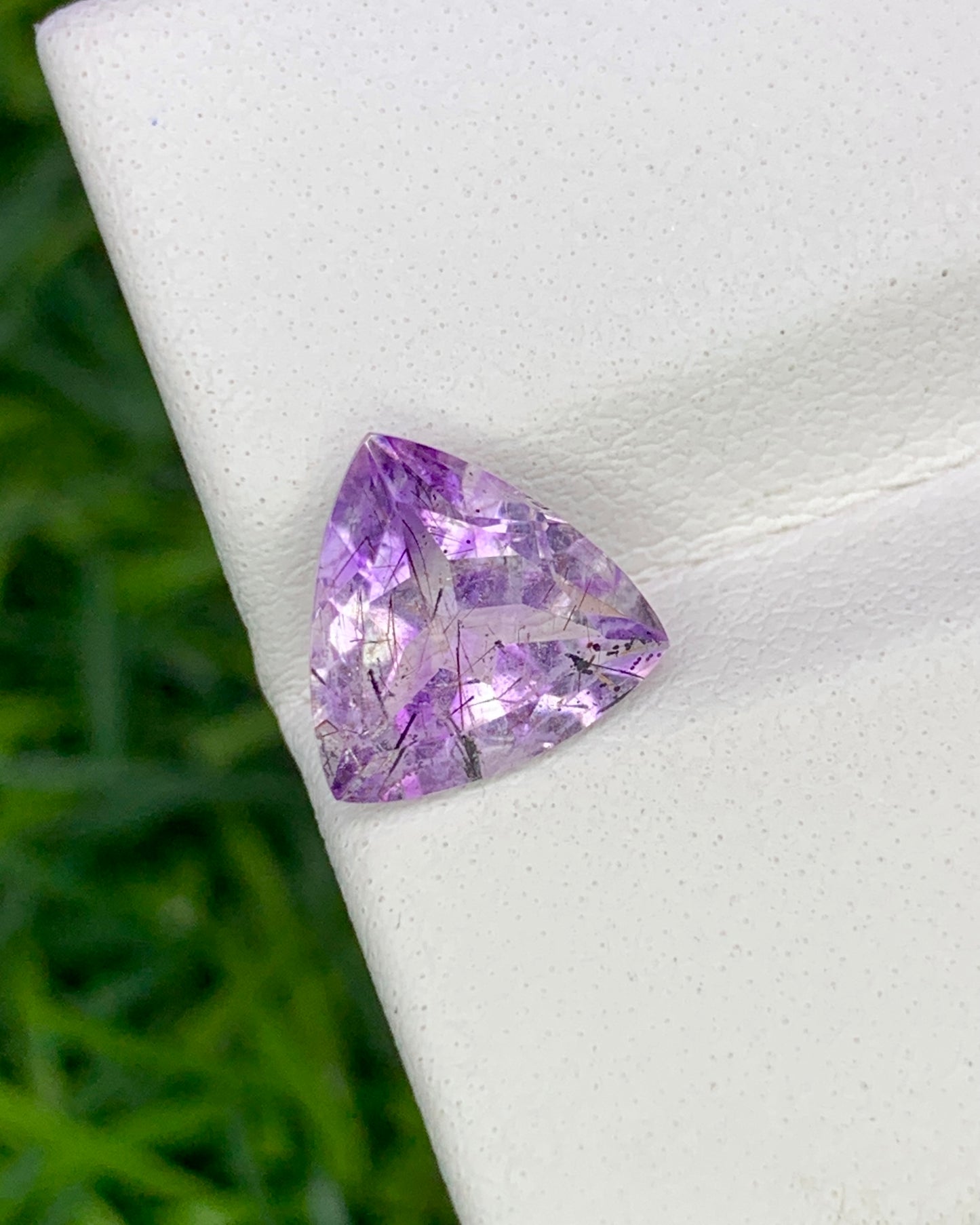 Natural Super Seven 1.48 Carat 8x8 MM Trillion Shape Faceted Gemstone with 7 Crystals Healing Stone Seven Chakra Melody Stone