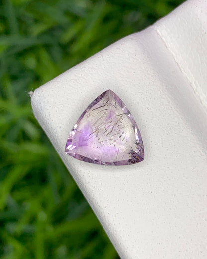 Natural Super Seven 1.48 Carat 8x8 MM Trillion Shape Faceted Gemstone with 7 Crystals Healing Stone Seven Chakra Melody Stone