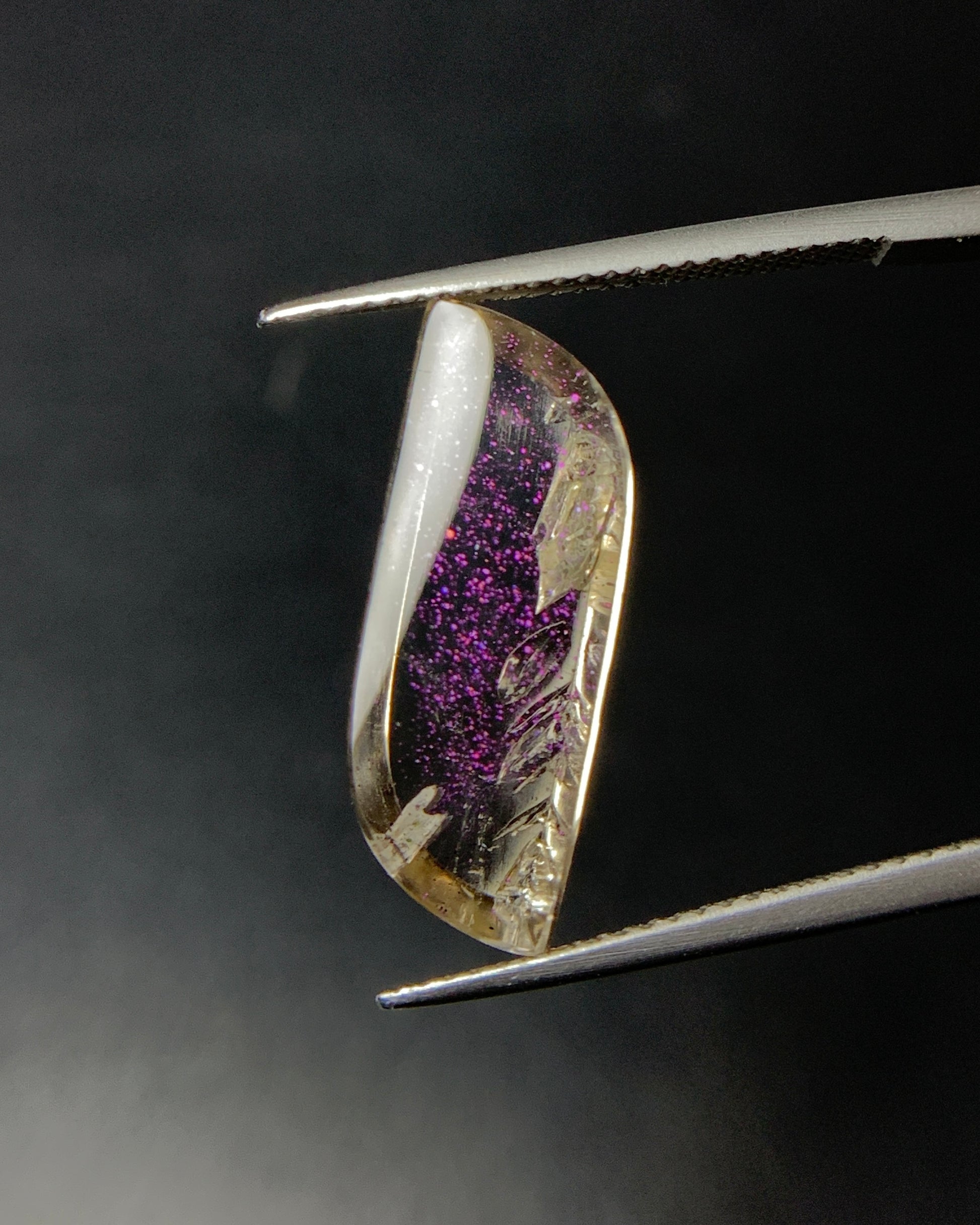 Natural Rare Pink Fire Quartz 7.25 Carat 21x8.3 MM Freeform Shape Covellite Quartz Gemstone from Brazil 