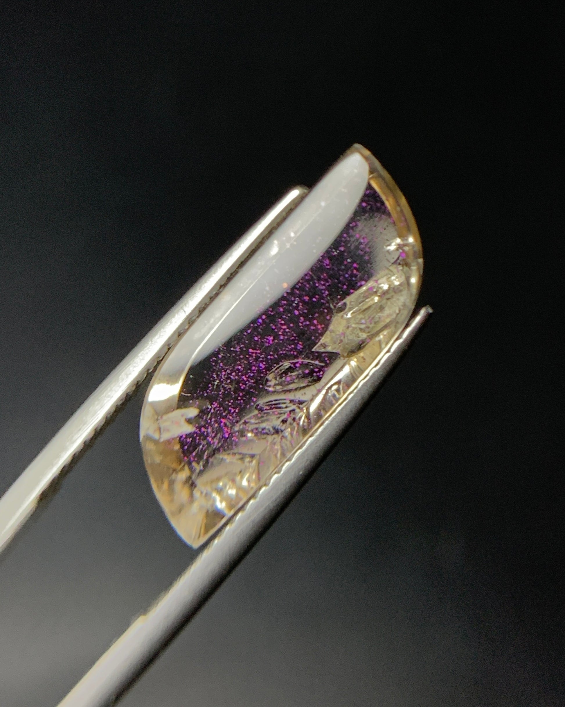 Natural Rare Pink Fire Quartz 7.25 Carat 21x8.3 MM Freeform Shape Covellite Quartz Gemstone from Brazil 