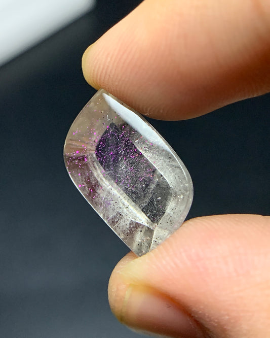 Natural Rare Pink Fire Quartz 7.95 Carat 19x10x5.8 MM Freeform Shape Covellite Quartz Gemstone from Brazil 