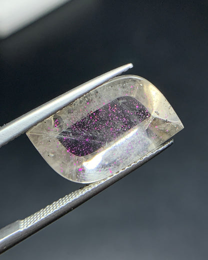 Natural Rare Pink Fire Quartz 7.95 Carat 19x10x5.8 MM Freeform Shape Covellite Quartz Gemstone from Brazil 