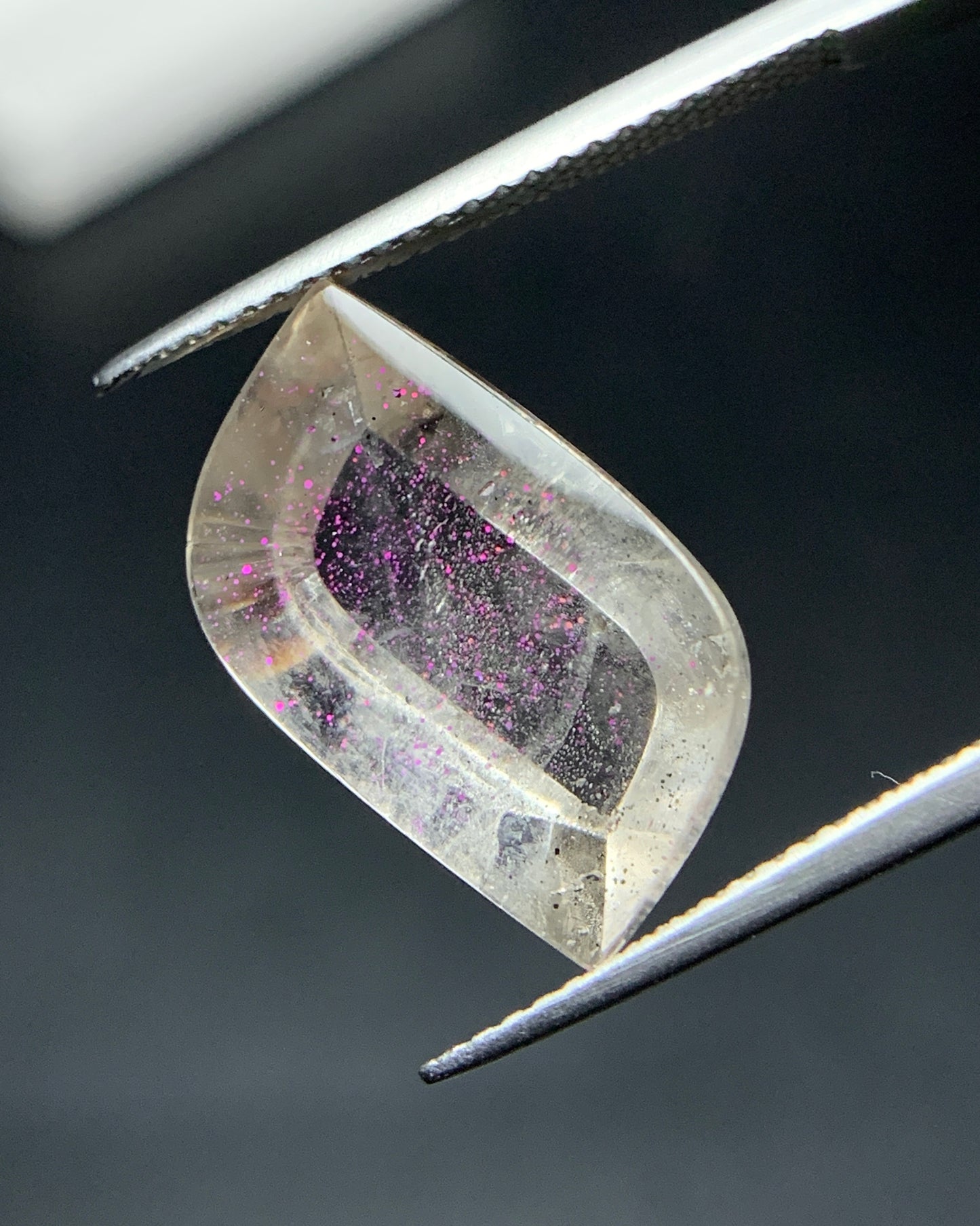 Natural Rare Pink Fire Quartz 7.95 Carat 19x10x5.8 MM Freeform Shape Covellite Quartz Gemstone from Brazil 