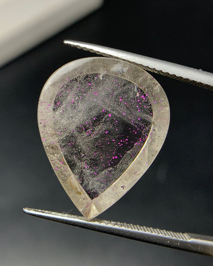 Natural Rare Pink Fire Quartz 15.85 Carat 20.6x17.7x6 MM Heart Shape Covellite Quartz Gemstone from Brazil