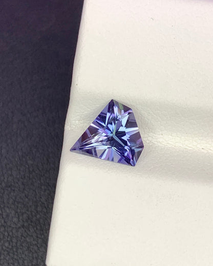 Natural Bi Color Tanzanite 1.47 Carat 8.8x8.6 MM Fancy Shape Faceted Gemstone