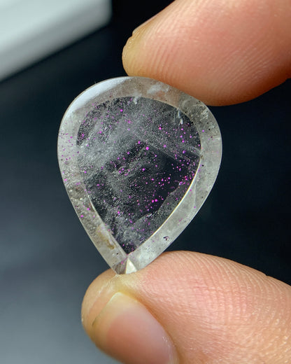 Natural Rare Pink Fire Quartz 15.85 Carat 20.6x17.7x6 MM Heart Shape Covellite Quartz Gemstone from Brazil