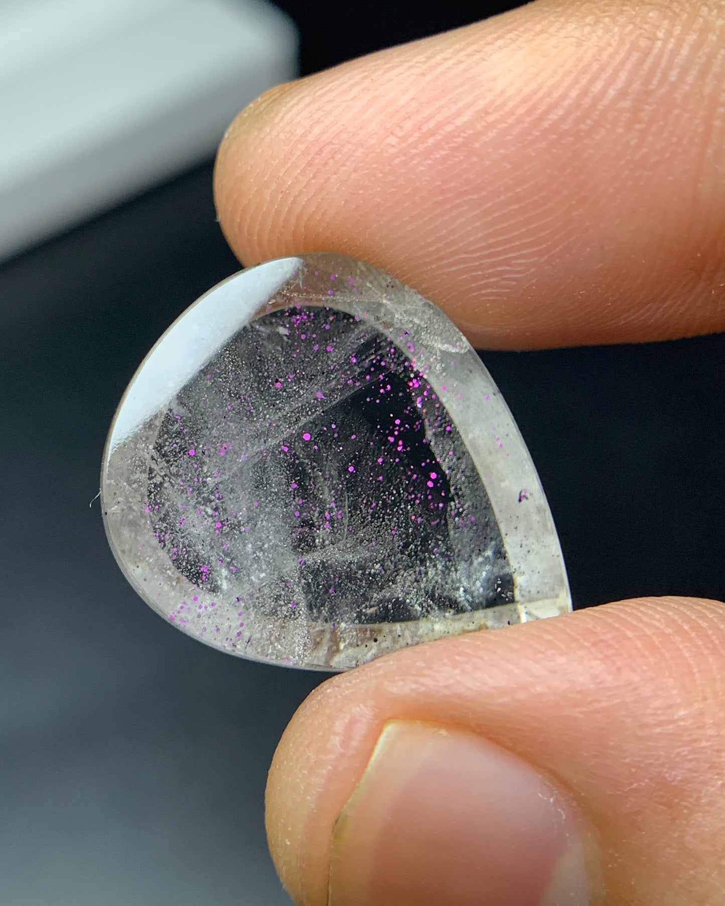 Natural Rare Pink Fire Quartz 15.85 Carat 20.6x17.7x6 MM Heart Shape Covellite Quartz Gemstone from Brazil