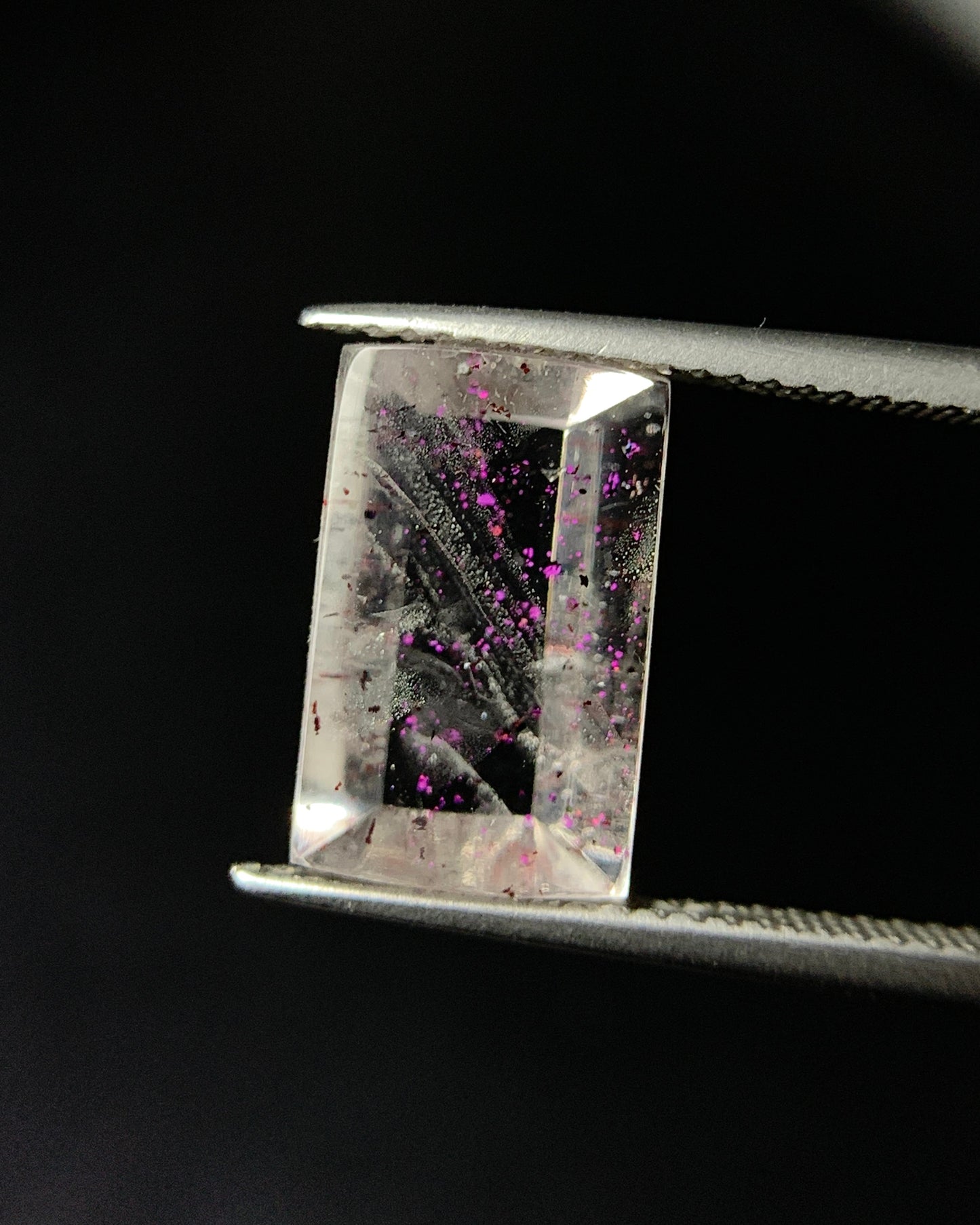 Natural Rare Pink Fire Quartz 5.31 Carat 13.5x8.4x5 MM Baguette Shape Covellite Quartz Gemstone from Brazil 